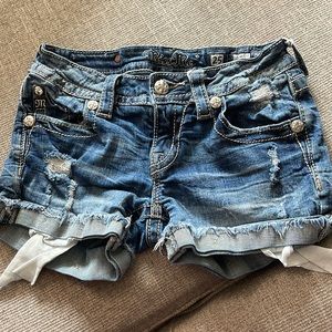 Miss Me Fun & Flirty Daisy Dukes!!! Sz 25
